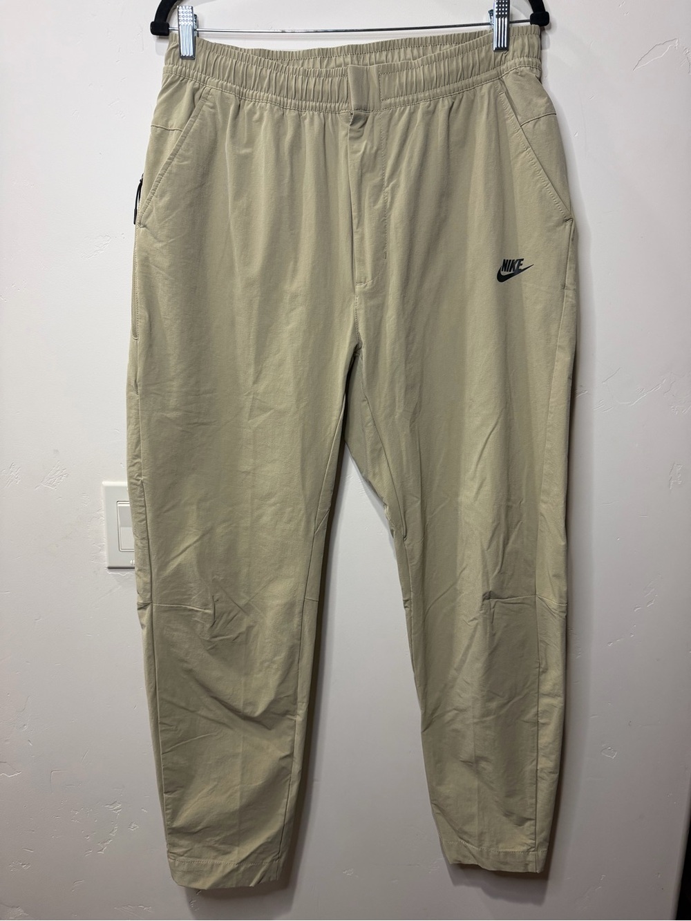 Nike Men's Khakis Sports Woven Tapered Pants